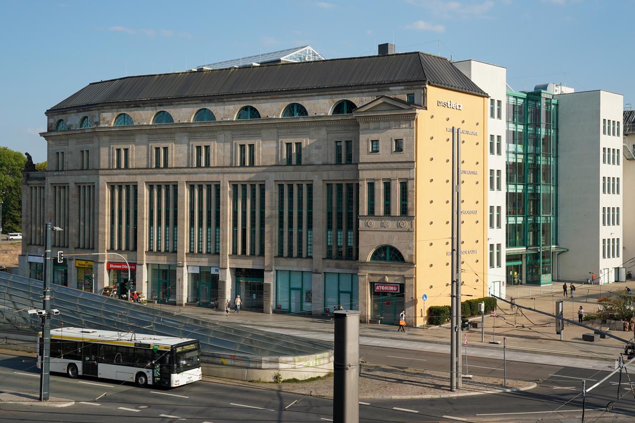 Blick auf das 1913 eröffnete Kaufhaus Tietz in Chemnitz