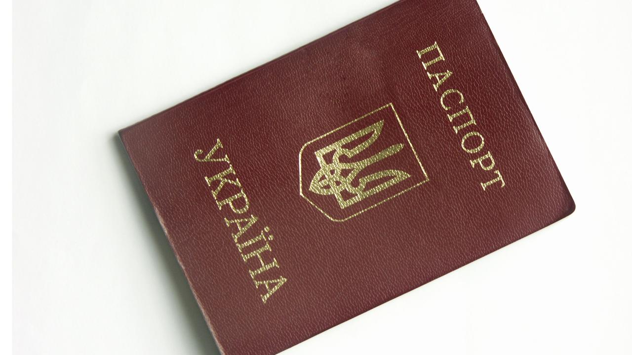 Russischer Angriffskrieg Selenskyj bietet ausländischen Soldaten