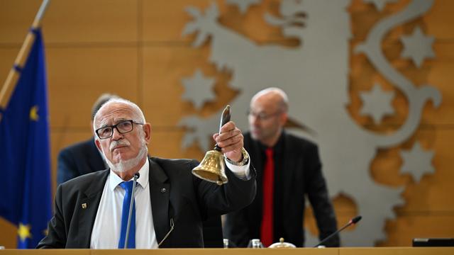 Jürgen Treutler, AfD-Abgeordneter und Alterspräsident, während der konstituierenden Sitzung des Landtags. Am 1. September wurde in Thüringen ein neuer Landtag gewählt