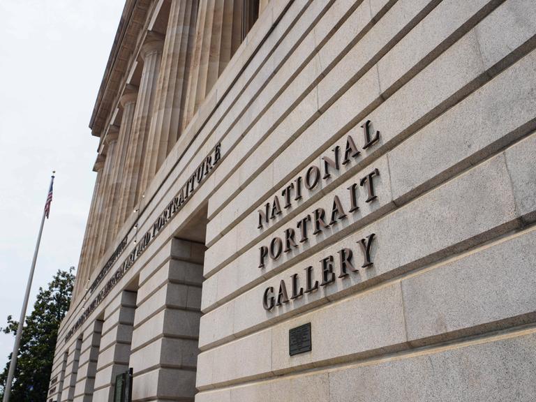 June 5, 2025, Washington, District of Columbia, USA: The National Portrait Gallery in Washington, D.C., where Donald Trump has tried to fire the director Kim Sajet but she has refused to leave, saying the Smithsonian is not under the control of the White House. Washington USA - ZUMAl312 20250605_znp_l312_012 Copyright: xAndrewxLeydenx