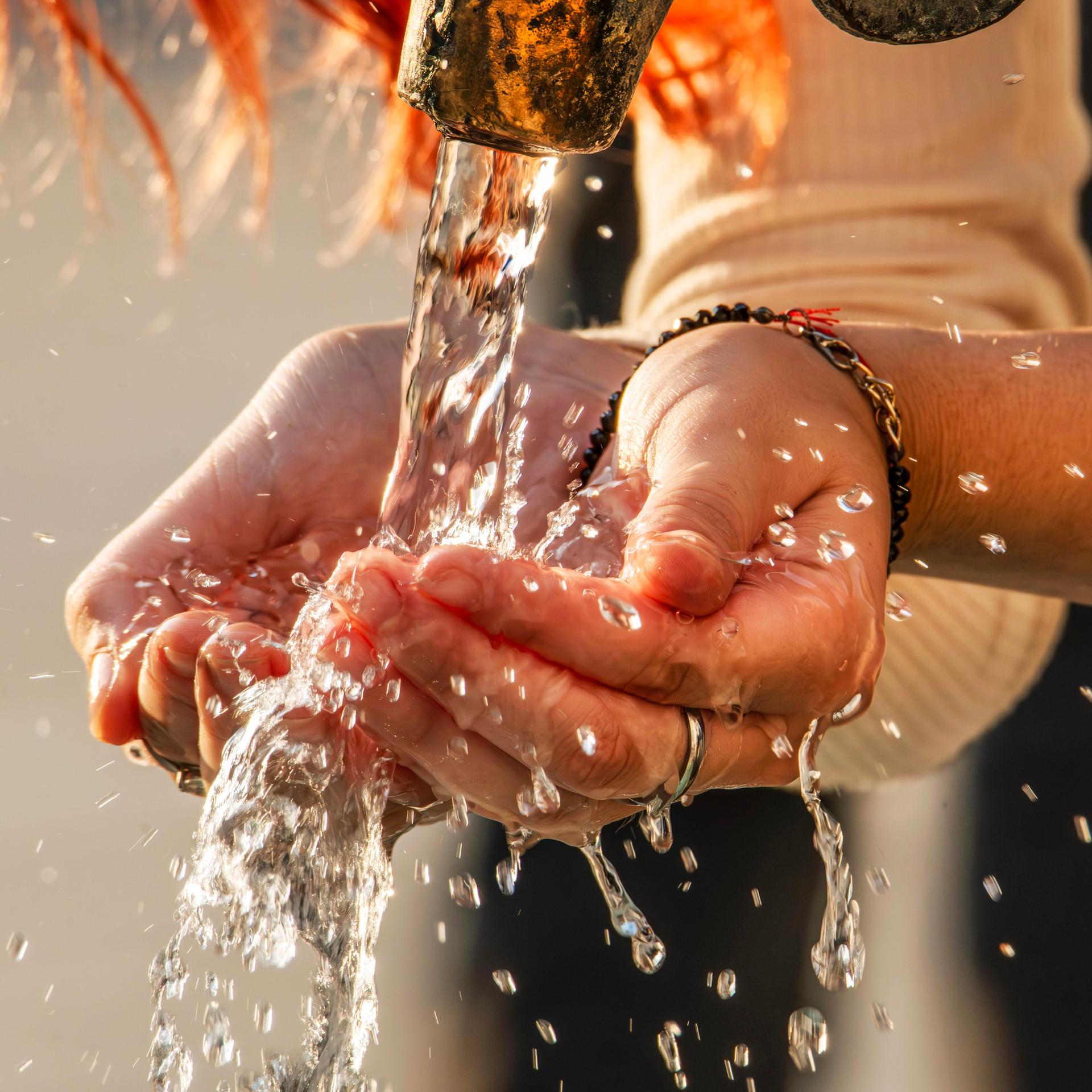 Ewigkeitschemikalien - Warum PFAS das Trinkwasser belasten – und was dagegen hilft