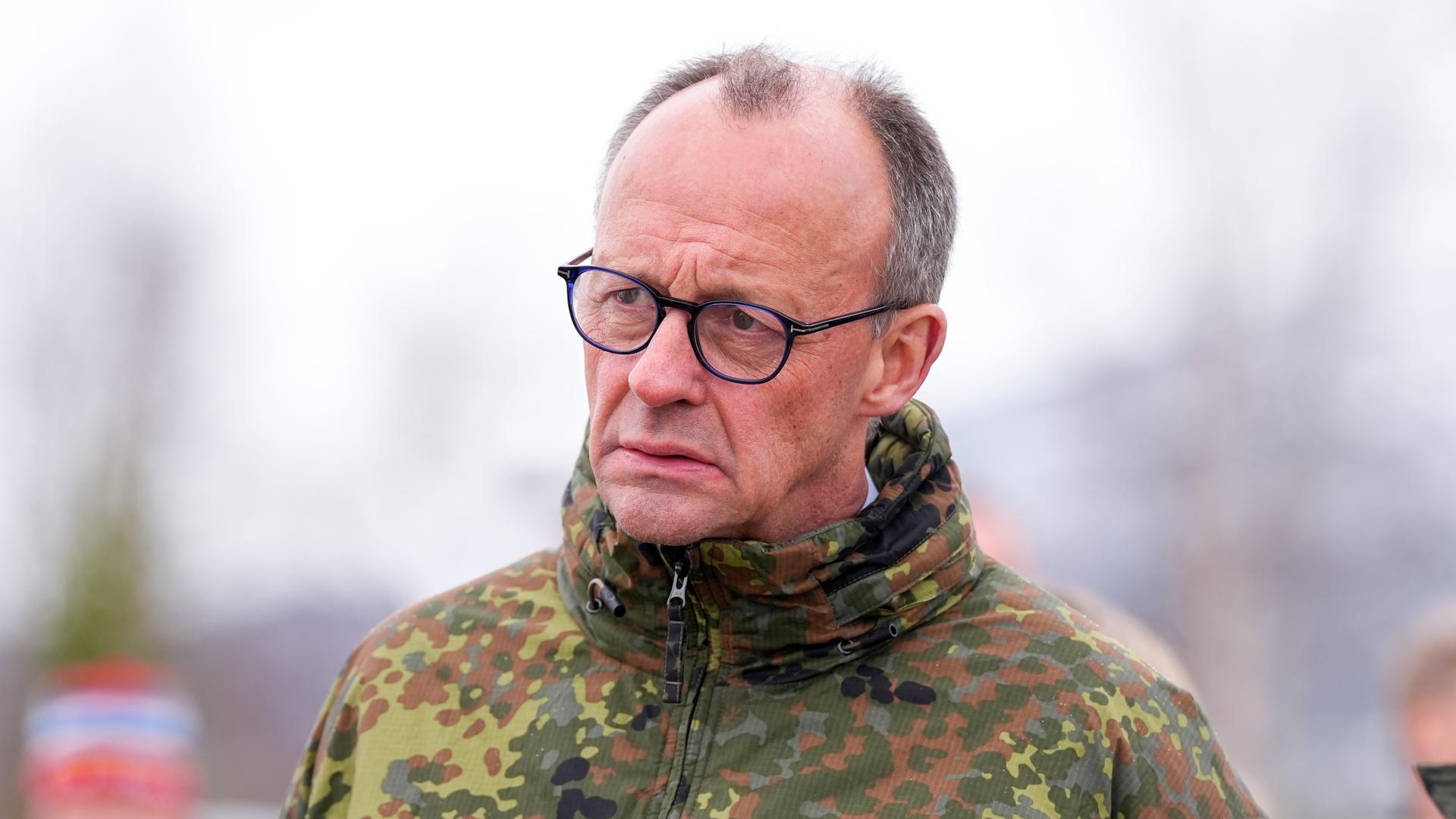 Bundeskanzler Friedrich Merz bei einem Besuch im norwegischen Bardufoss. 