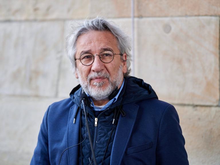 Der Autor und Journalist Can Dündar hat einen Mann interviewt, der ihn umbringen sollte.