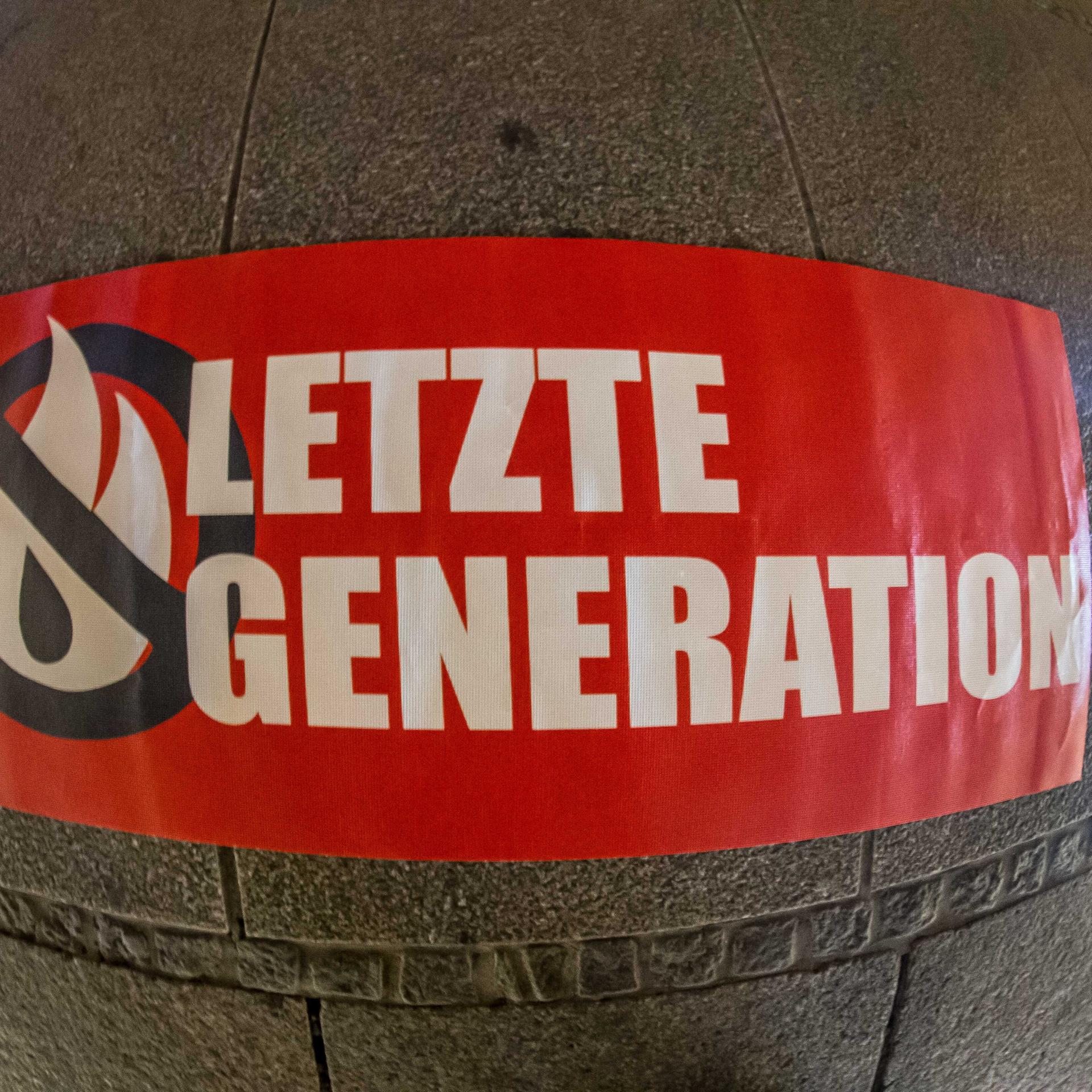 Schriftzug der Gruppe "Letzte Generation"