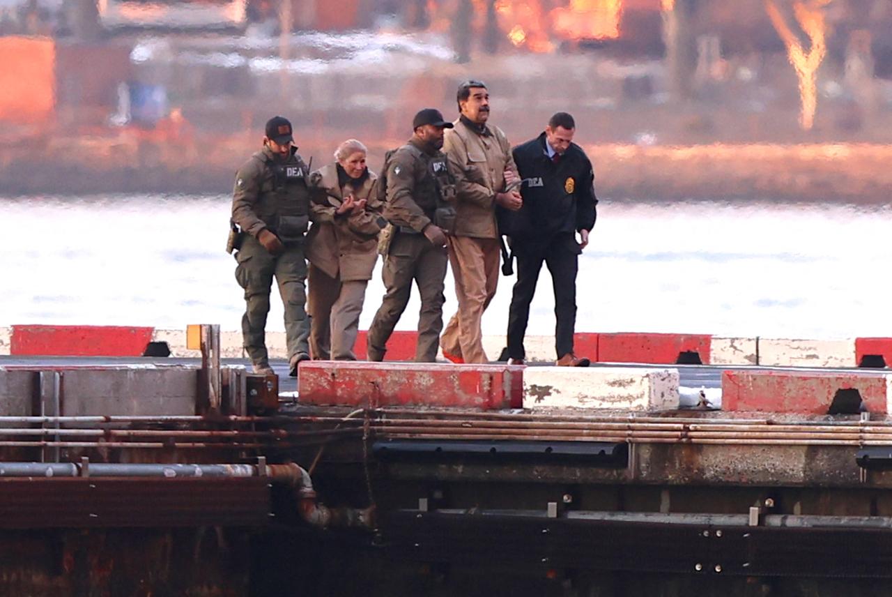 Nicolas Maduro und seine Frau Cilia Flores am Helikopterflughafen in New York auf dem Weg zum Bundesbezirksgericht in Manhattan.