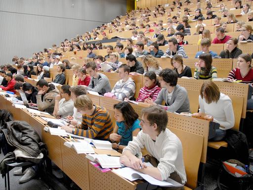 Juristische Vorlesung an der Ruhr-Universität-Bochum 