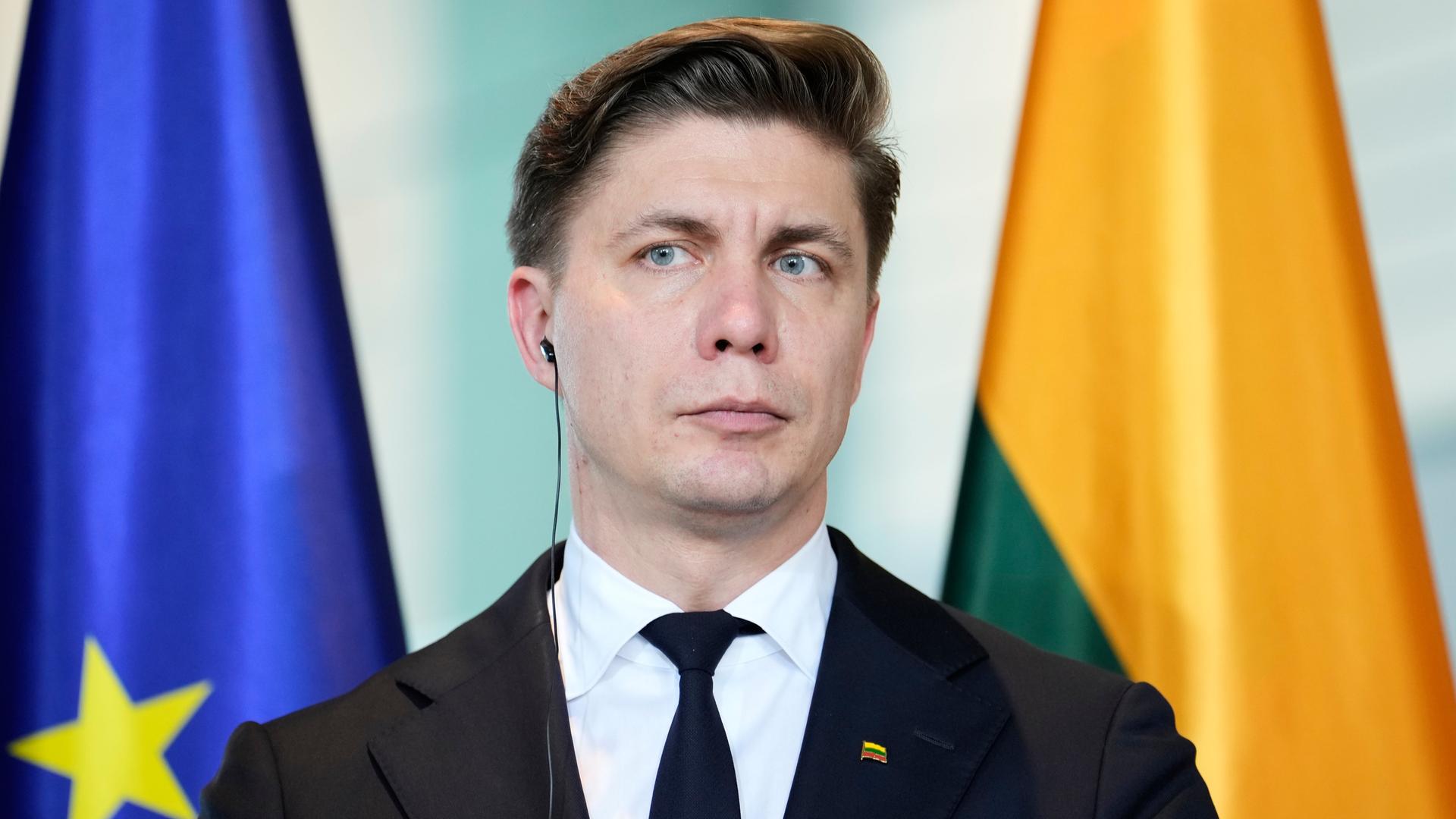 Der litauische Regierungschef Mindaugas Sinkevicius bei einer Pressekonferenz in Berlin. Der litauische Regierungschef Mindaugas Sinkevicius bei einer Pressekonferenz in Berlin.