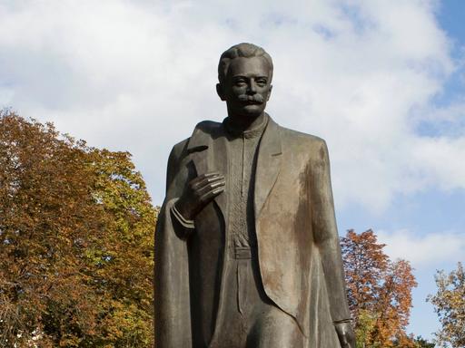 Denkmal für den ukrainischen Schriftsteller Iwan Franko in Odessa.