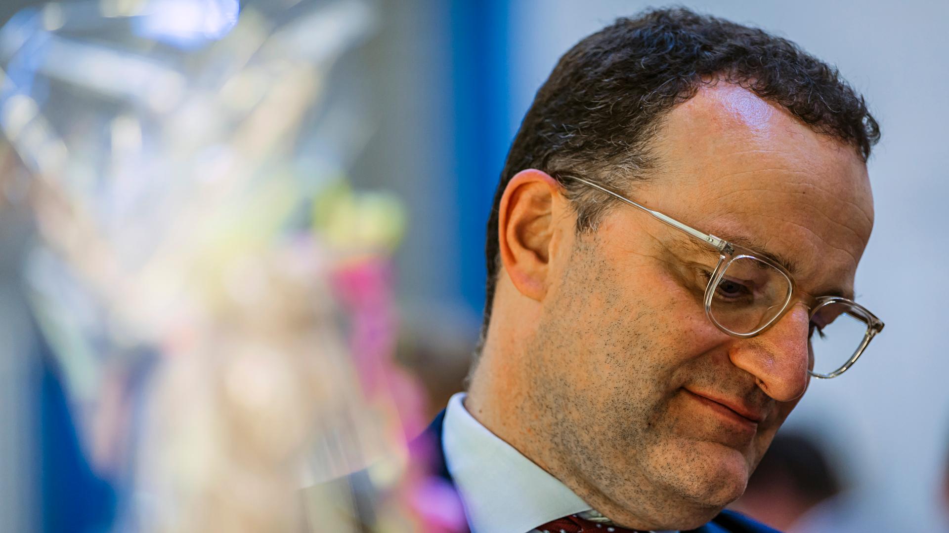 Jens Spahn (CDU), aufgenommen nach seiner Verabschiedung auf dem Bezirksparteitag der CDU Münsterland. 