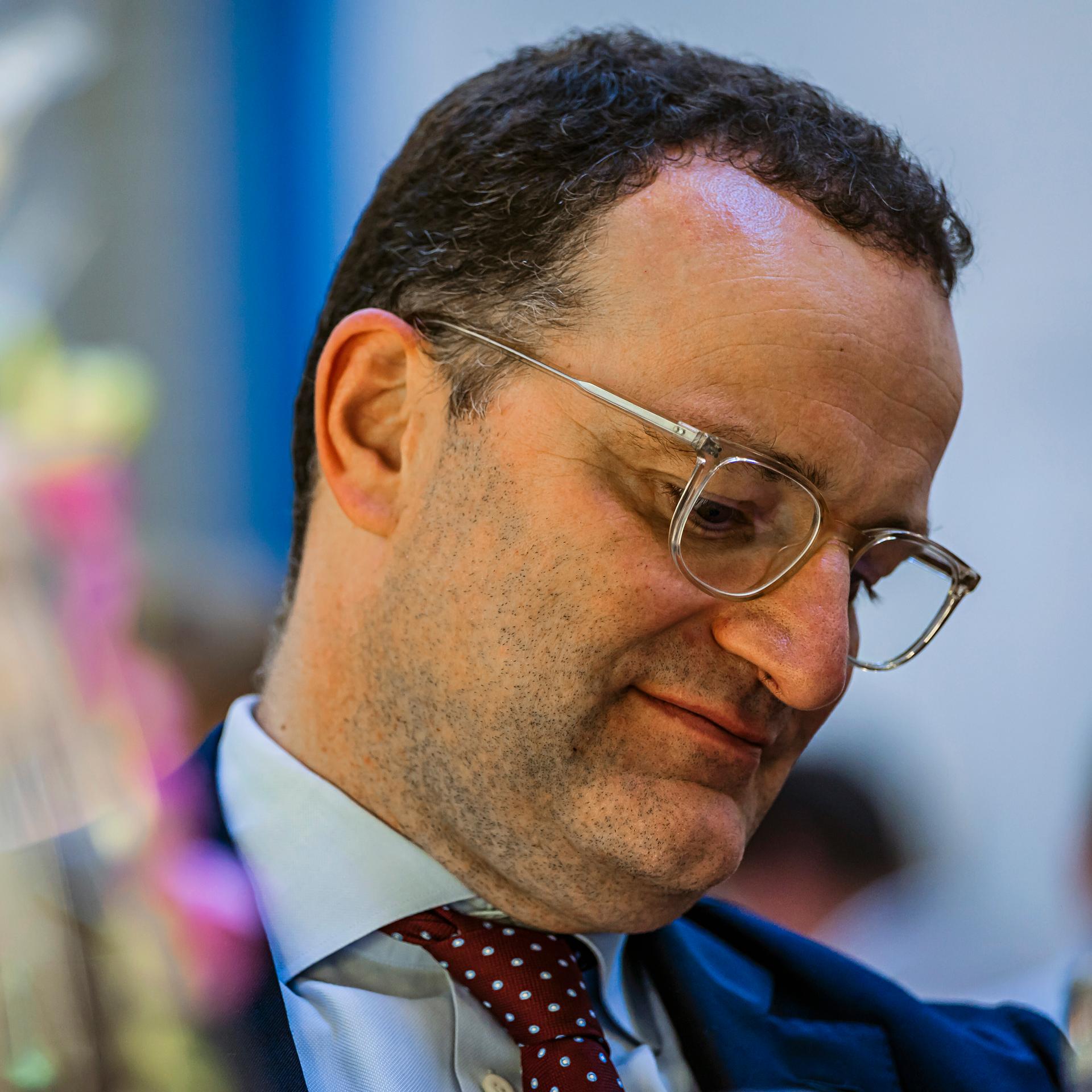 Jens Spahn (CDU), aufgenommen nach seiner Verabschiedung auf dem Bezirksparteitag der CDU Münsterland. 