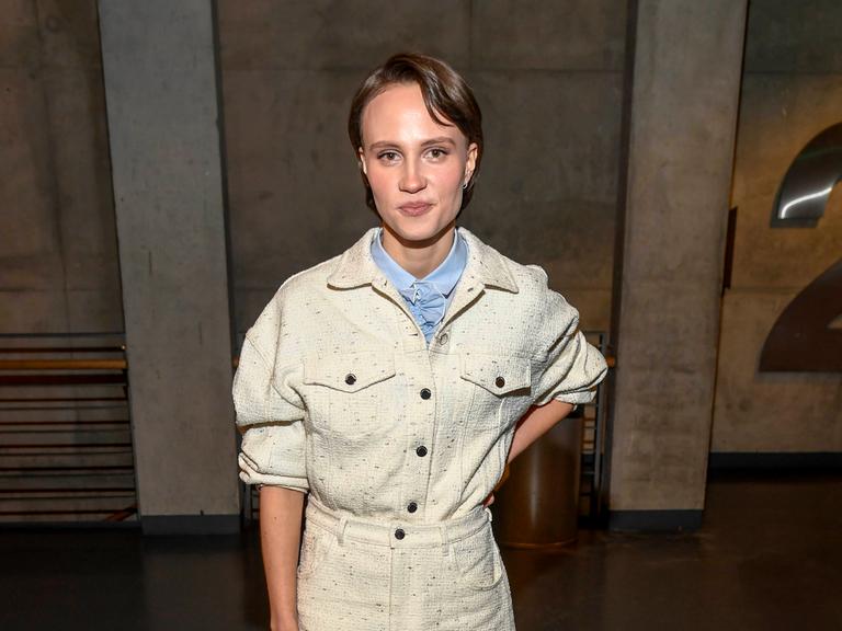 Die Schauspielerin Luna Jordan zu Gast auf dem roten Teppich bei der Premiere des Films "Smalltown Girl" im Kino in der Kulturbrauerei am 15.01.2026 in Berlin, Deutschland.