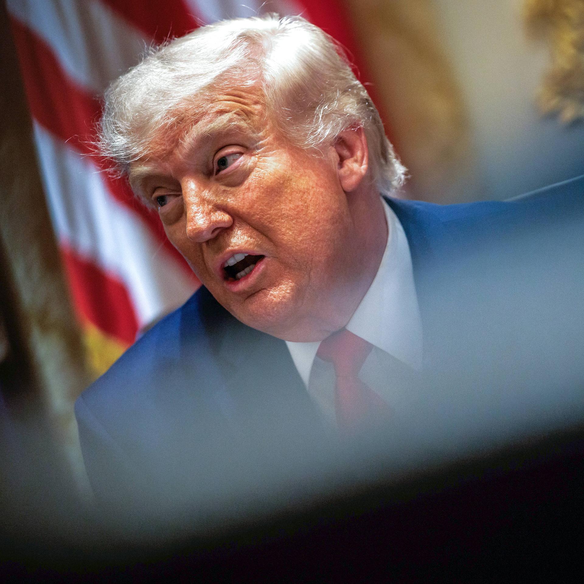 US-Präsident Donald Trump spricht bei einer Kabinettssitzung. 