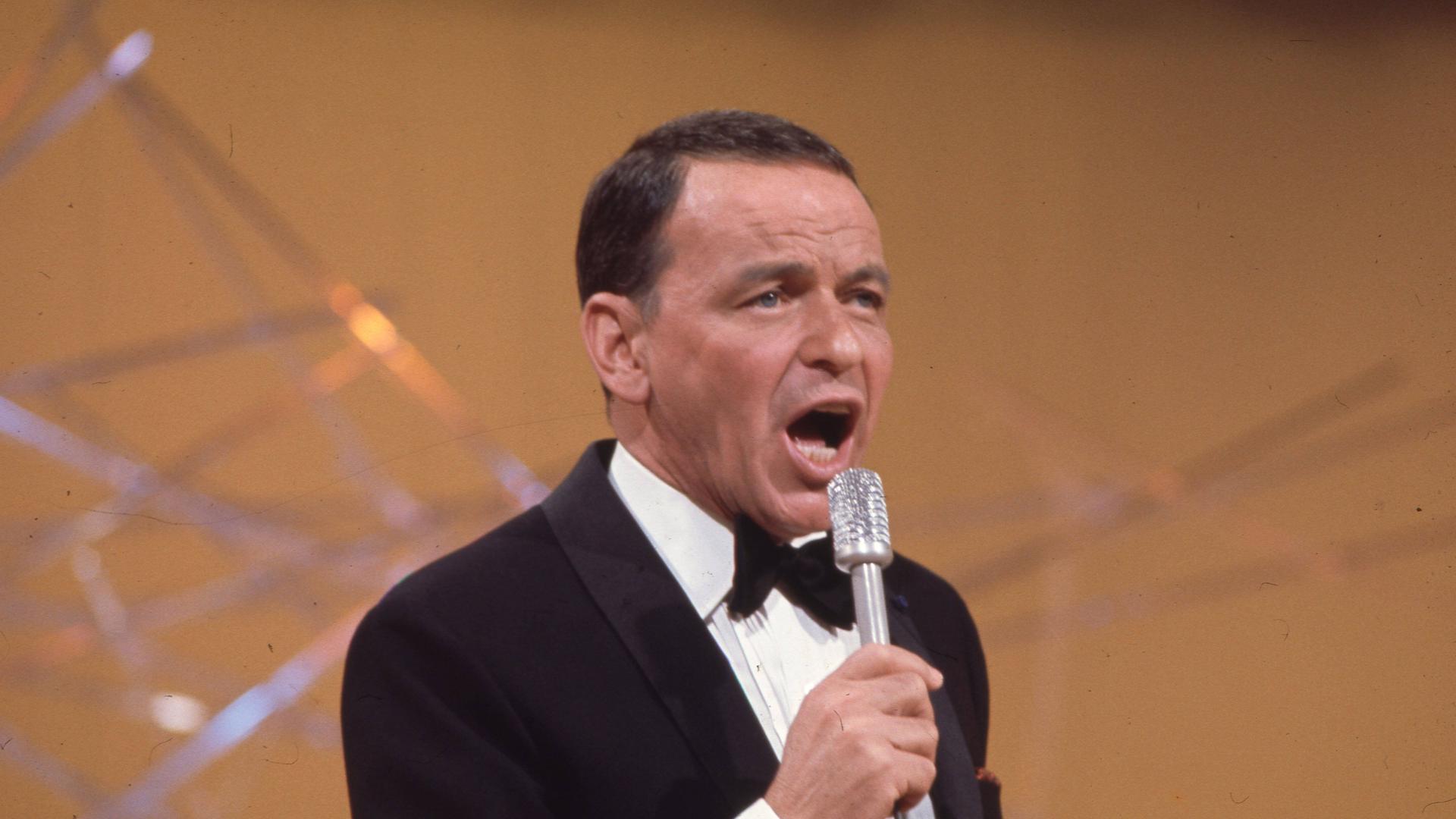 Der US-Sänger Frank Sinatra bei einem Auftritt 1968 in New York.