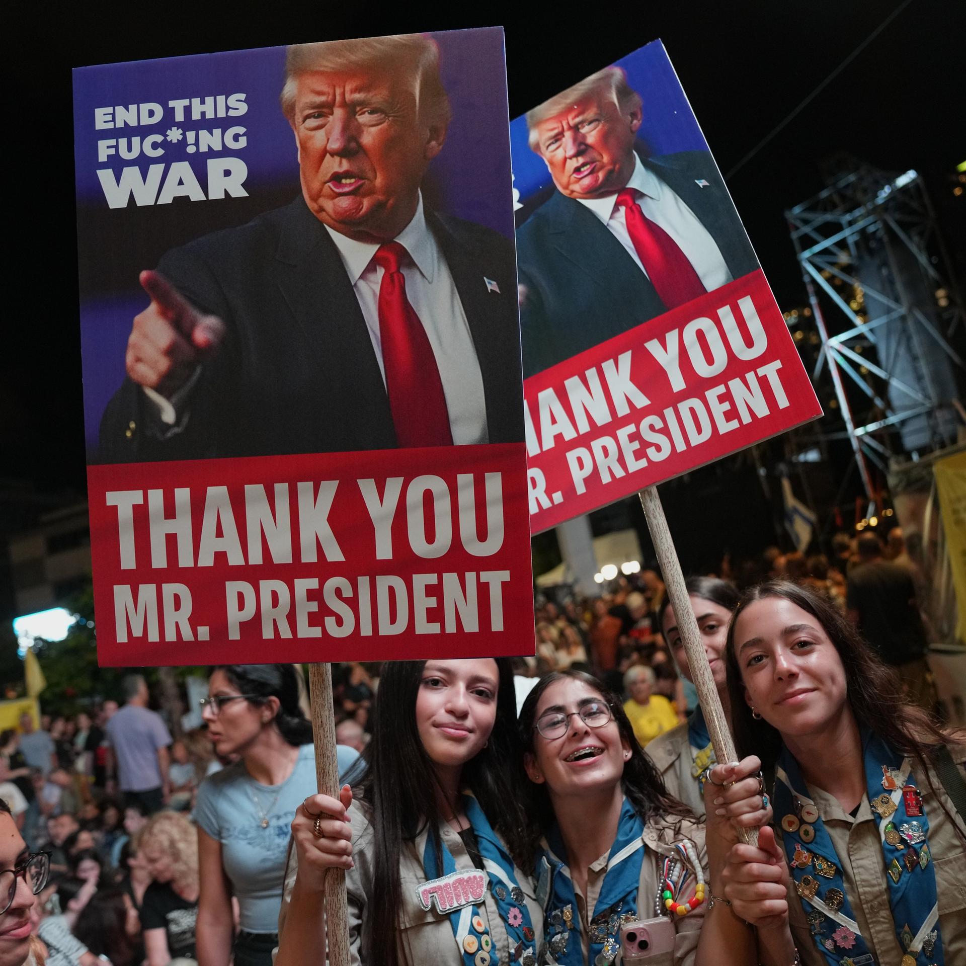 Nach Gaza-Abkommen - "Danke, Trump!": Zehntausende versammeln sich auf Geiselplatz in Tel Aviv