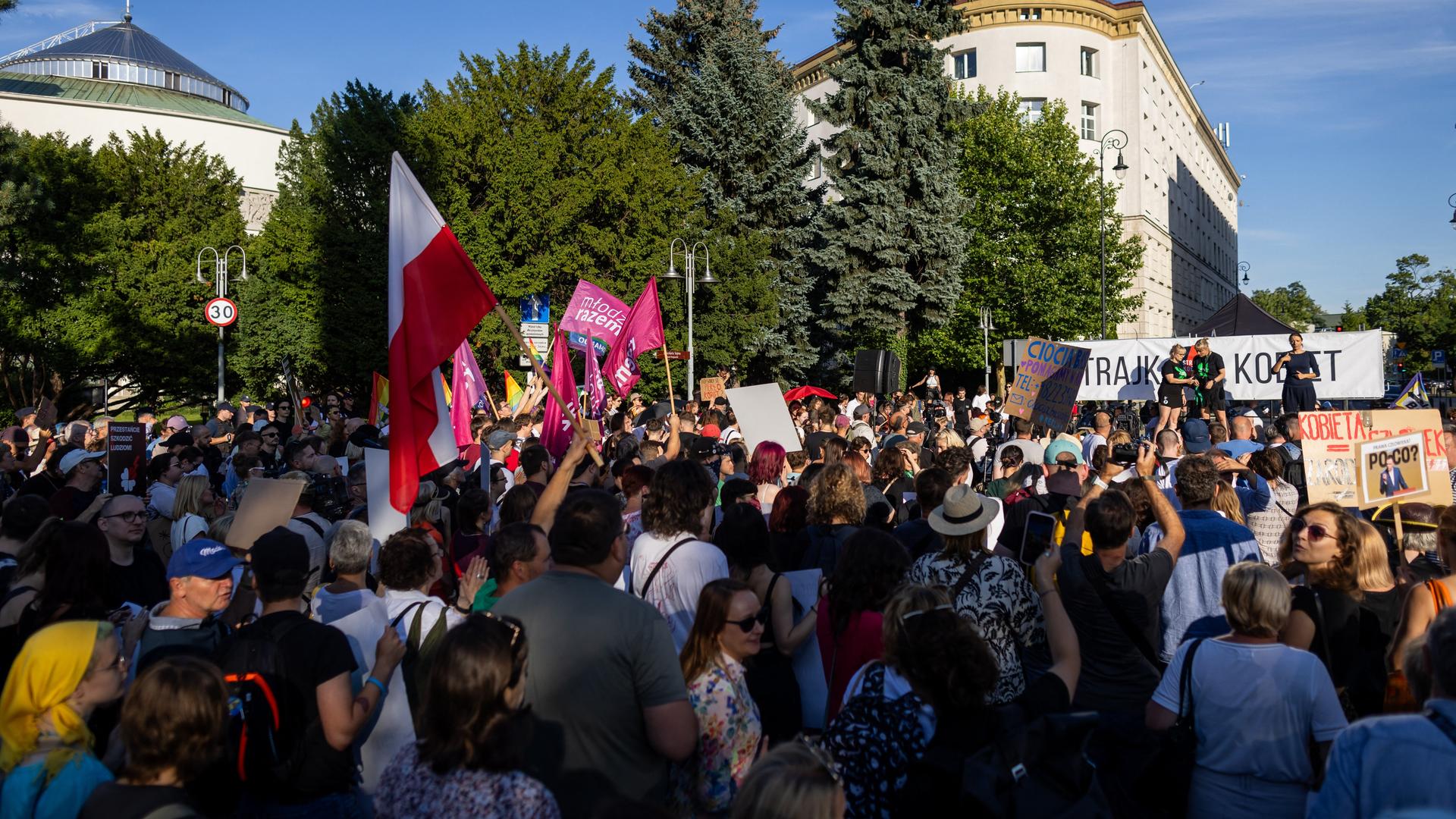 Polen - Demonstration Für Liberalisierung Des Abtreibungsrechts