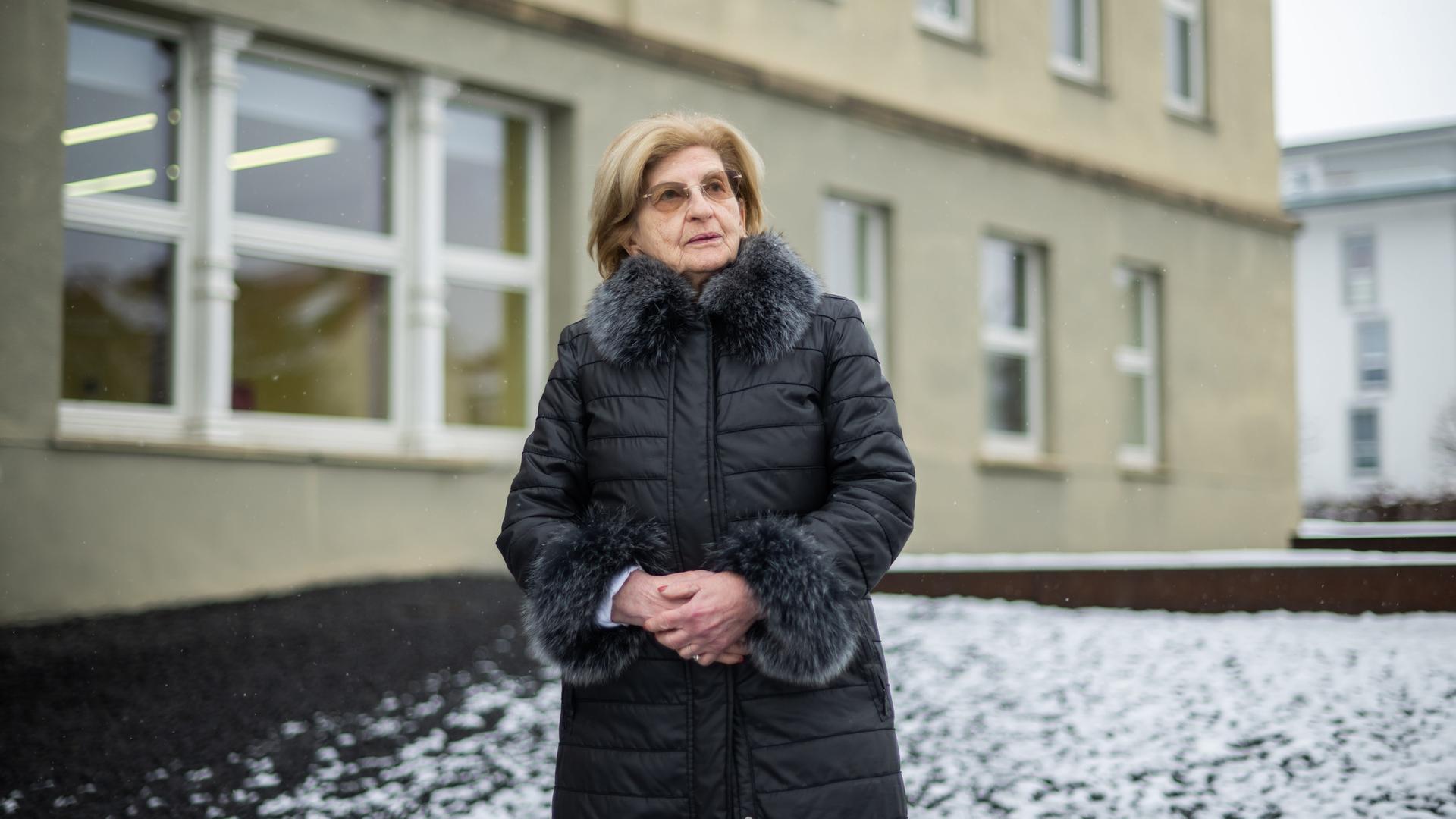 Die Holocaust-Ueberlebende Eva Szepesi bei einem Portrait-Termin am Erinnerungsort Topf & Soehne in Erfurt.