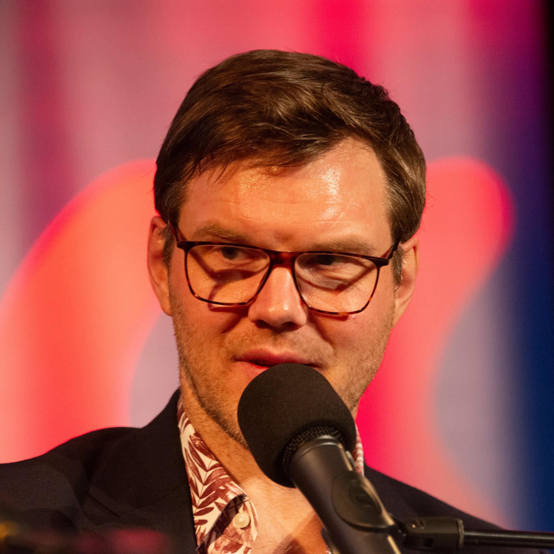 Sänger und Autor - Thorsten Nagelschmidt: Morgens schreiben, abends Musik machen