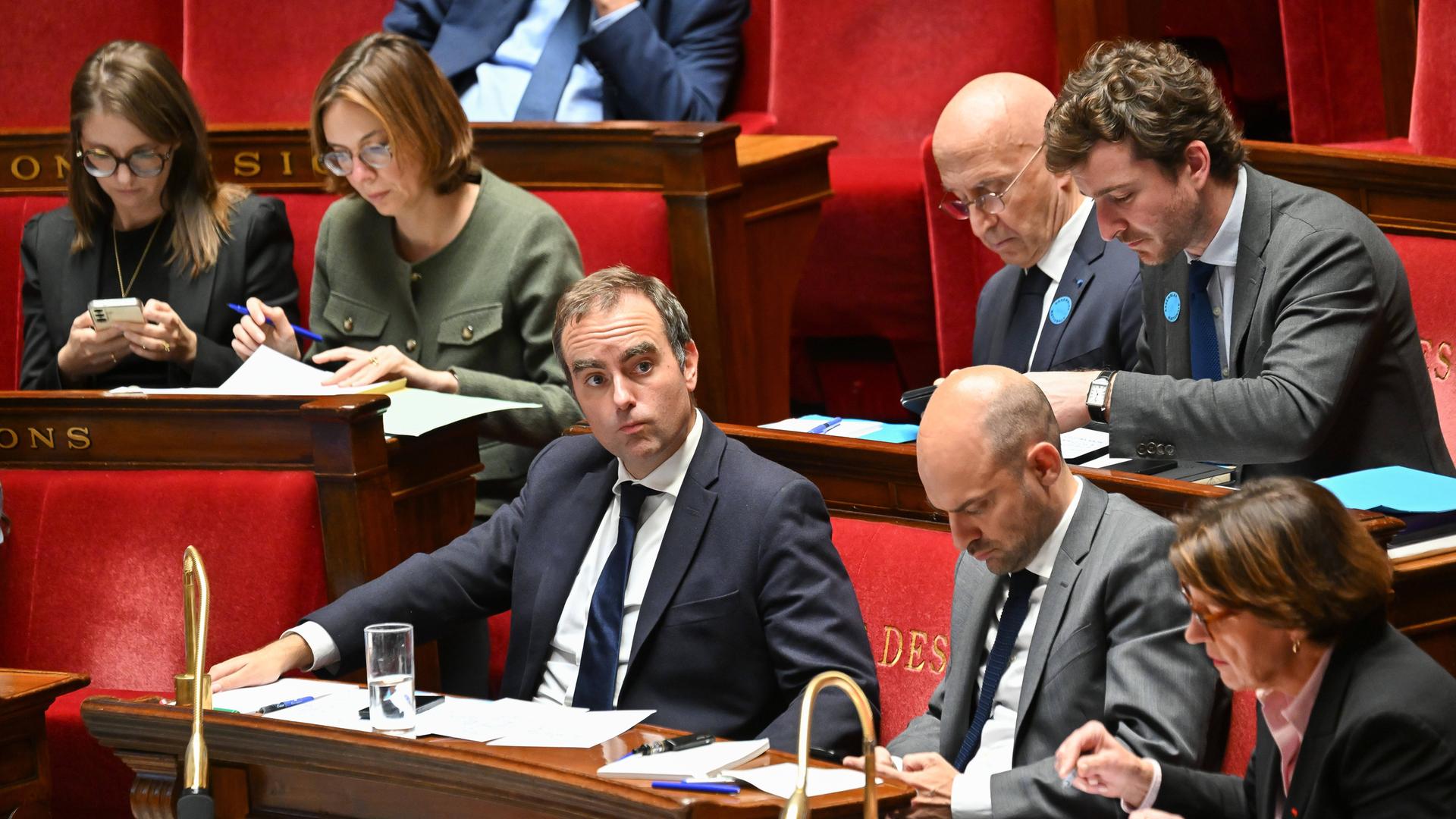 Frankreichs Premier Lecornu in der französischen Nationalversammlung. Frankreichs Premier Lecornu in der französischen Nationalversammlung.