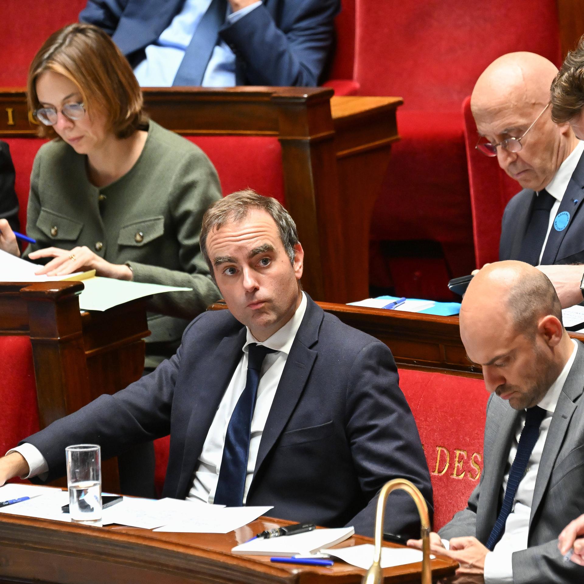 Frankreich - Premier Lecornu setzt Rentenreform aus