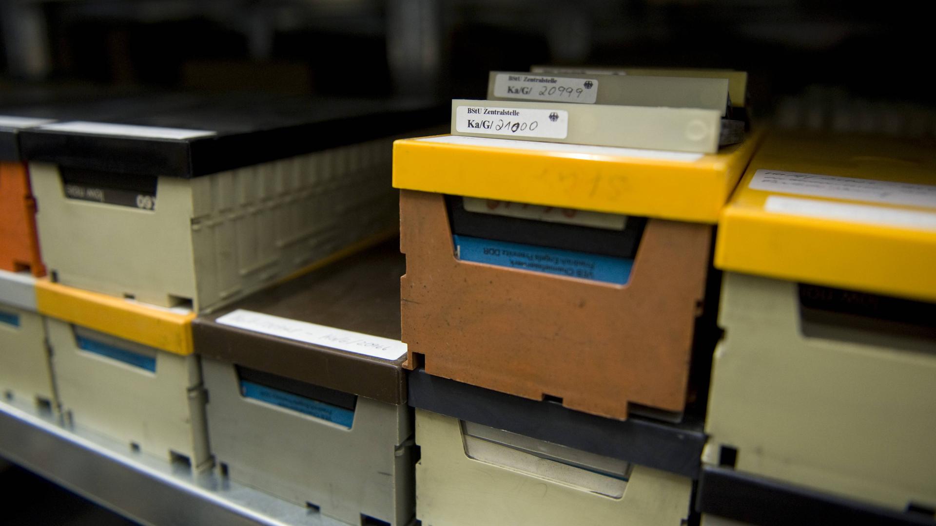 Toncassetten im Stasi-Unterlagen Archiv im Haus der Bundesbeauftragten fuer die Unterlagen der Staatssicherheit der DDR.