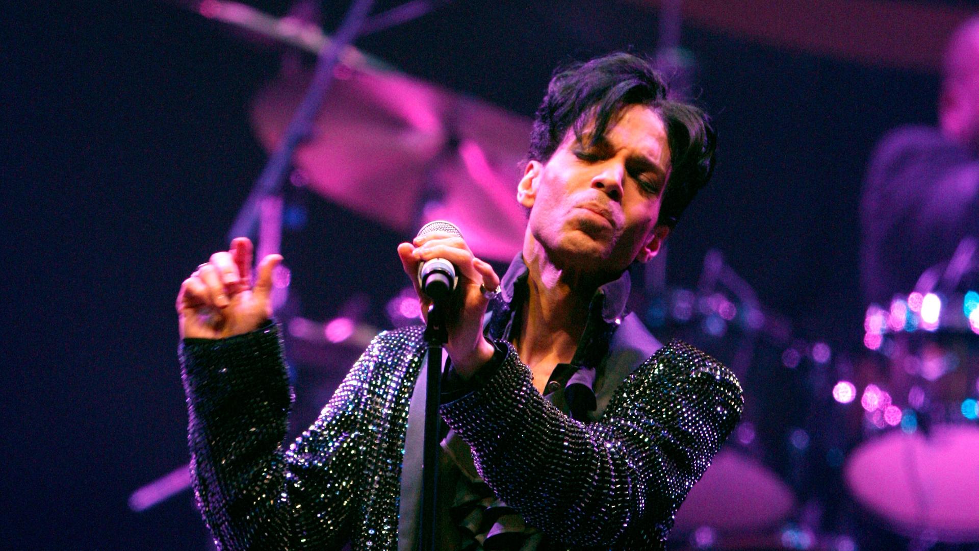 Prince beim Live-Auftritt im Conga Room Los Angeles, am 29. März 2009.