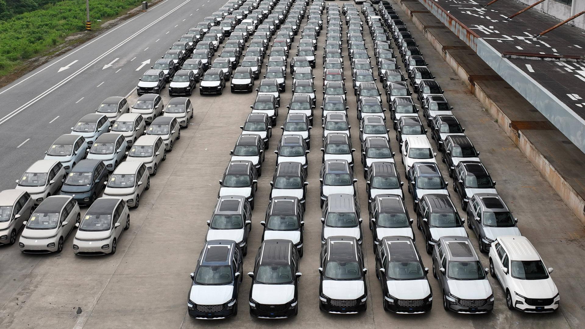Die EU-Kommission wirft China vor, mit Subventionen für E-Autobauer den Wettbewerb zu verzerren.