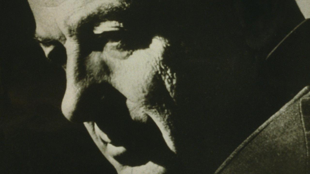 Der amerikanische Komponist Henry Cowell im Portrait 1964 Der amerikanische Komponist Henry Cowell im Portrait 1964