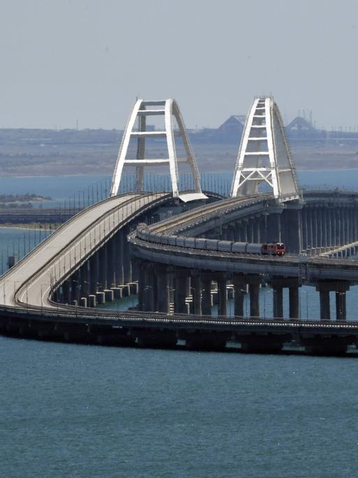 Zuletzt war die von Russland gebaute Brücke, die die Krim mit dem russischen Festland verbindet, Ziel eines Angriffs. 