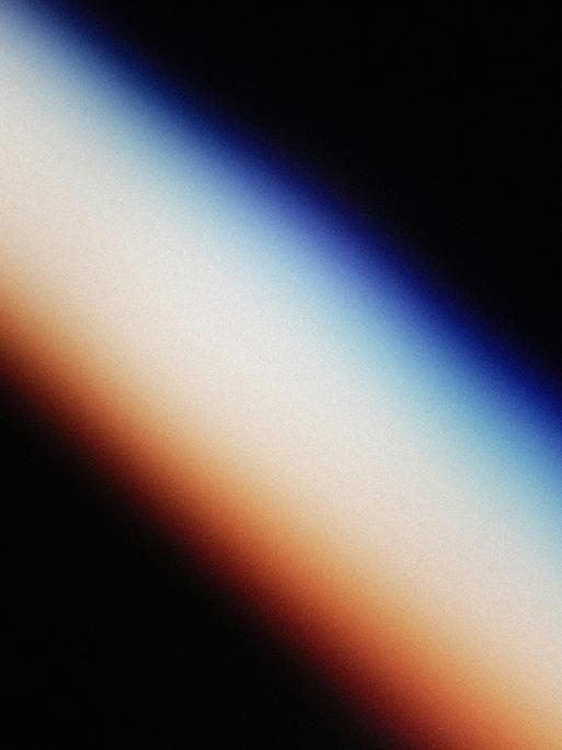 Lichterscheinungen in großen Dimensionen