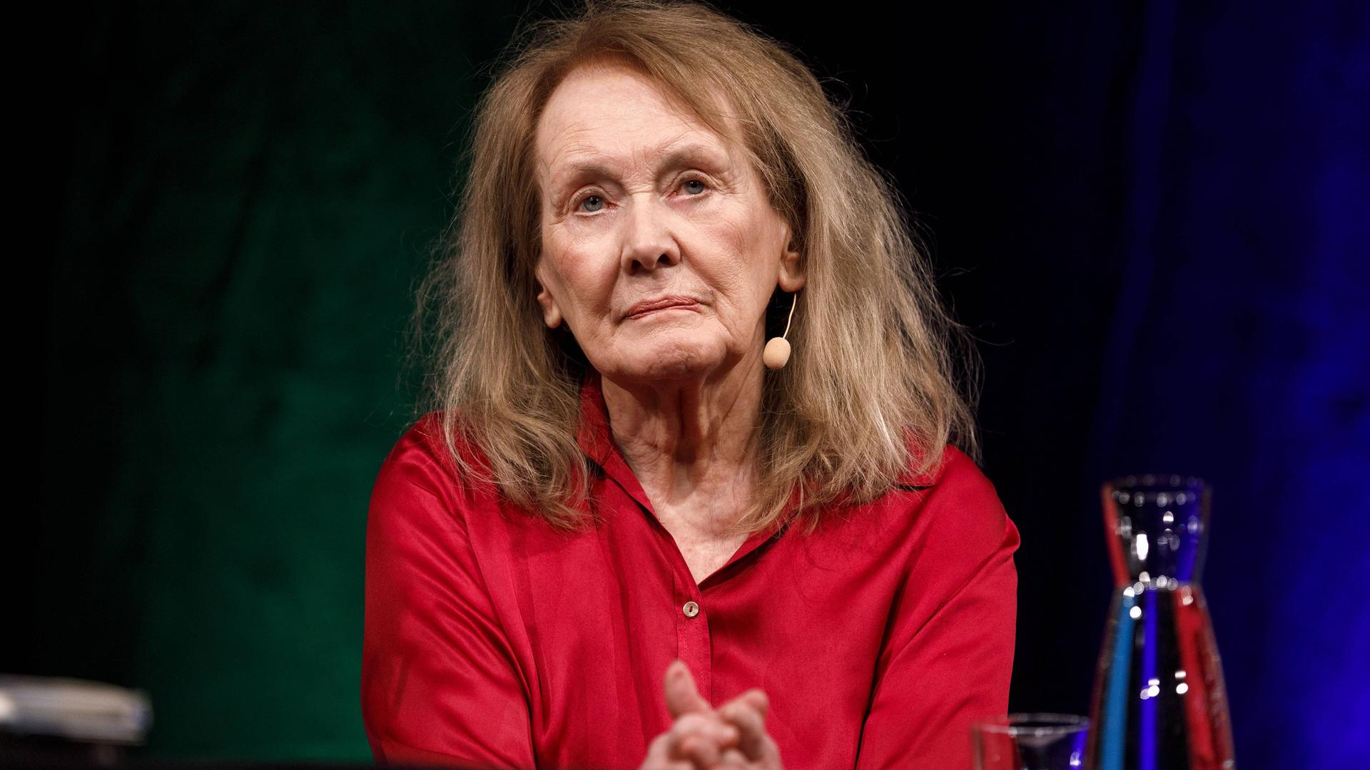 Annie Ernaux bei einer Lesung bei der lit.Cologne 2019 im Funkhaus am Wallrafplatz. Köln