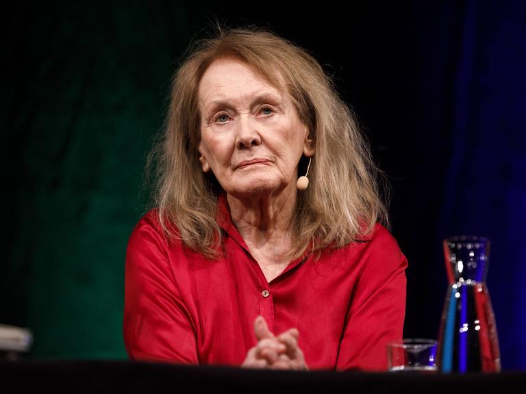 Annie Ernaux bei einer Lesung bei der lit.Cologne 2019 im Funkhaus am Wallrafplatz. Köln