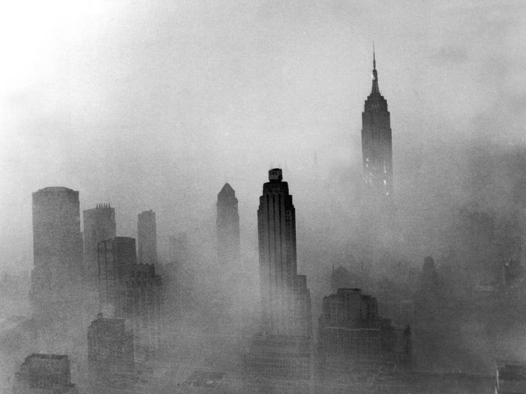 Die New Yorker Skyline im Nebel