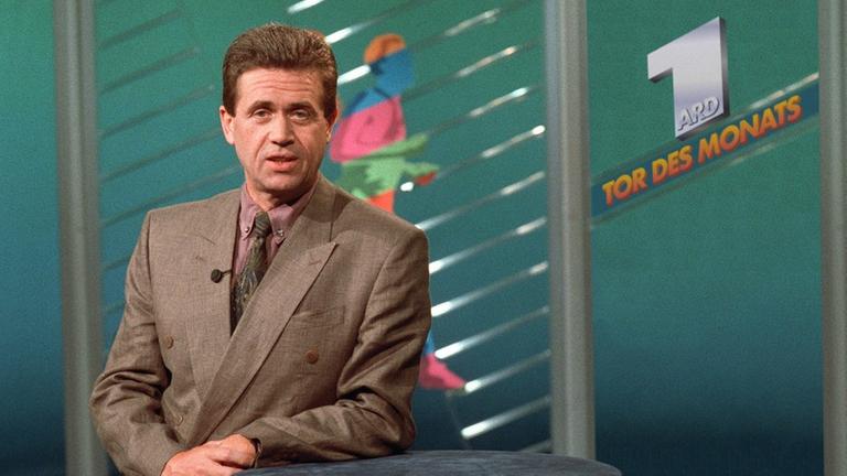 Der frühere Sportschau-Moderator Klaus Schwarze