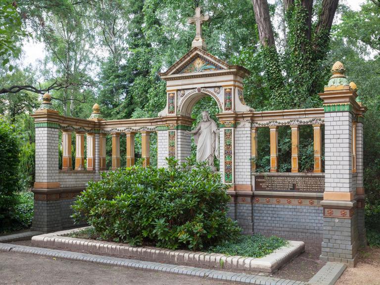 Grab von Friedrich Hoffmann, Dorotheenstädtischer Friedhof, Berlin.