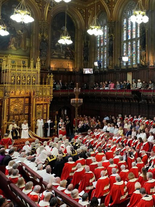 Bei der Parlamentseröffnung im House of Lords hält König Charles III. von Großbritannien die traditionsreiche "King's Speech". Dabei stellt er die Gesetzesvorhaben der Regierung am 17. Juli 2024 vor.