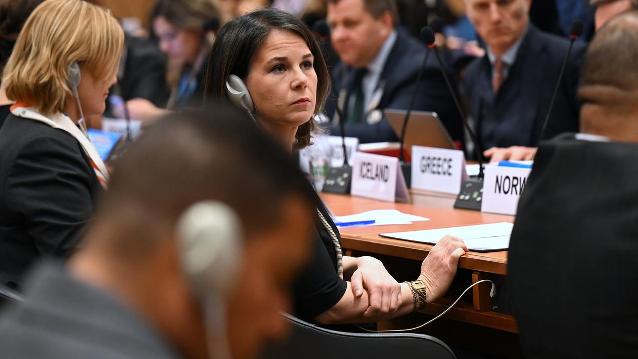 Annalena Baerbock (Bündnis 90/Die Grünen), Bundesministerin des Auswärtigen, spricht bei einer Geberkonferenz für den Jemen.