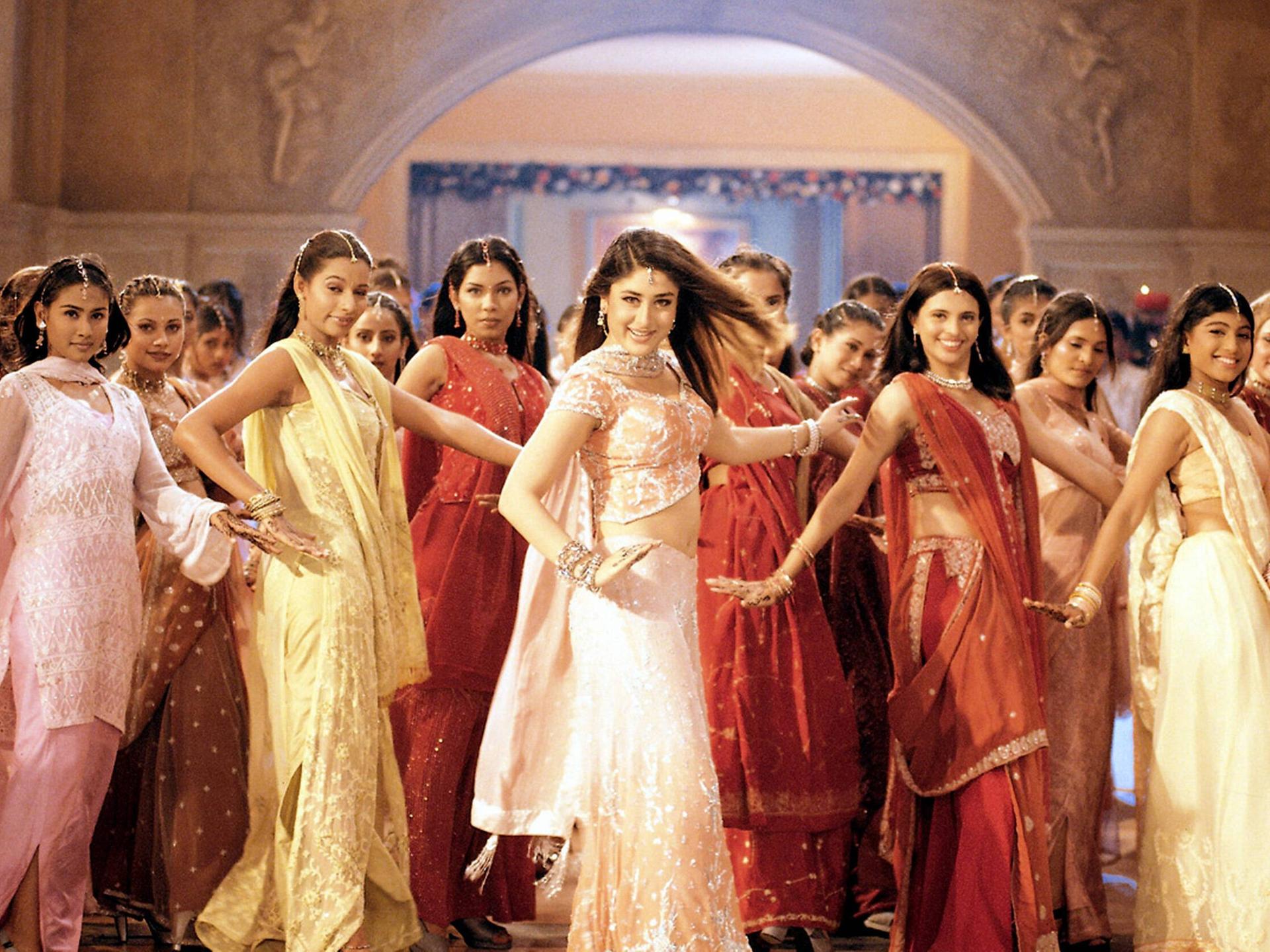 Tanzszene in dem indischen Film "Kabhi Khushi Kabhie Gham". 