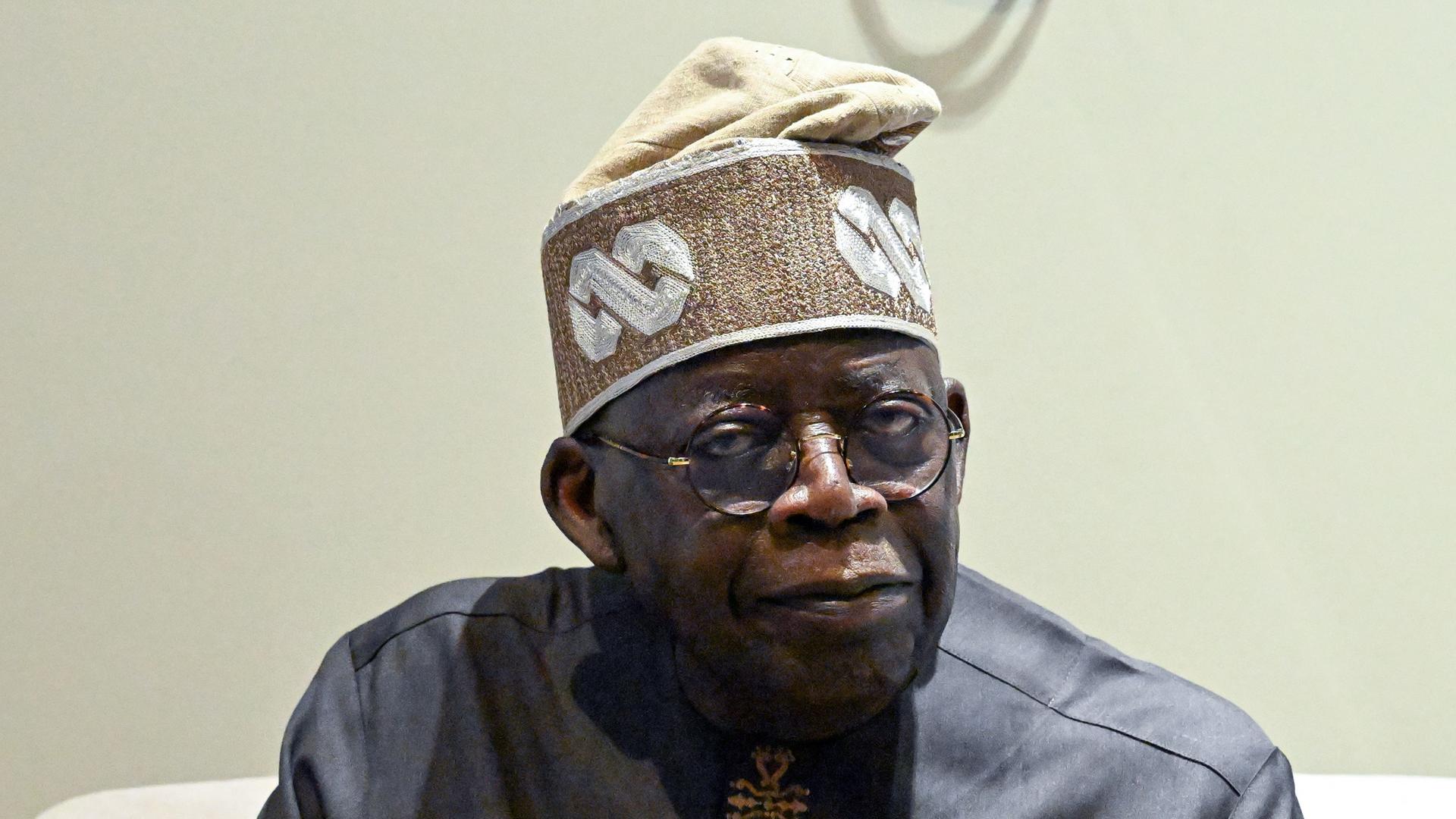 Bola Tinubu, Staatspräsident von Nigeria, aufgenommen während der Weltklimakonferenz der Vereinten Nationen (COP28) im Pavillon von Nigeria.