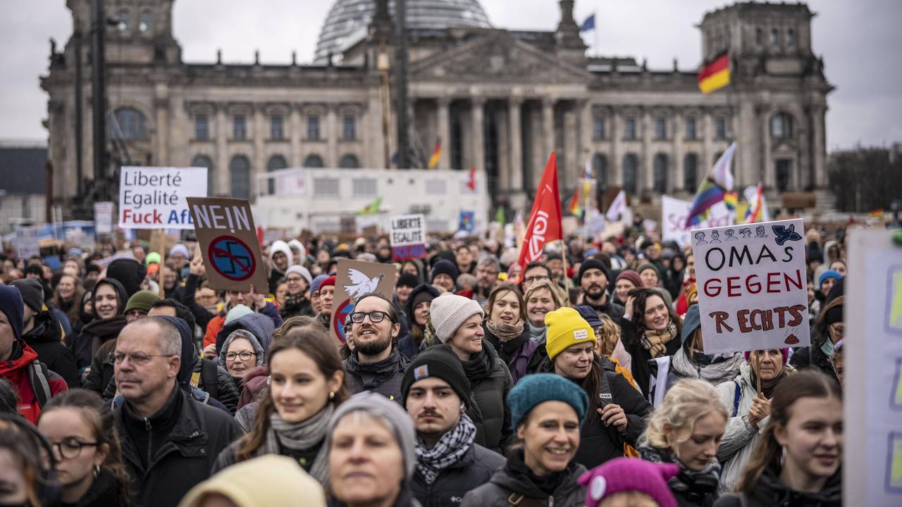 Demo Gegen Rechts Gterslohnull