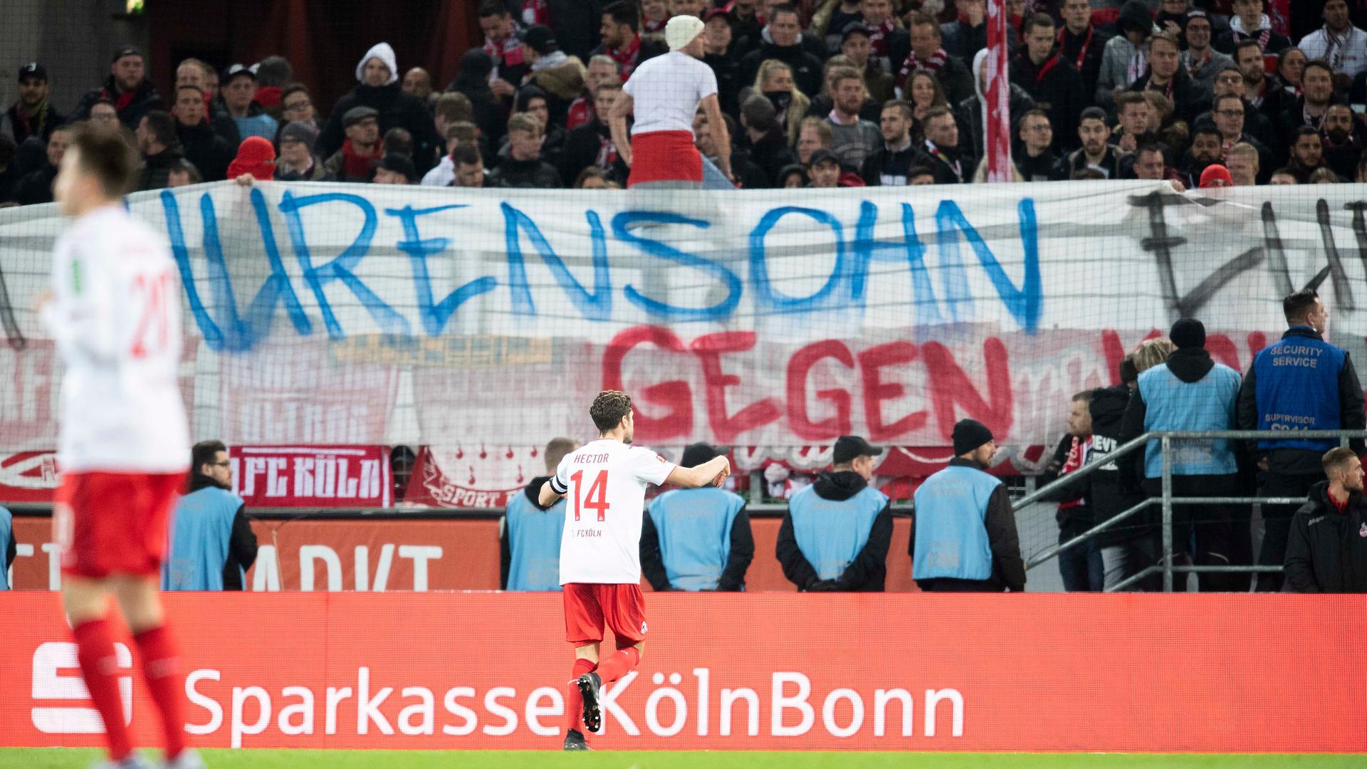 "Hurensohn"-Schmähplakat im Stadion des 1. FC Köln