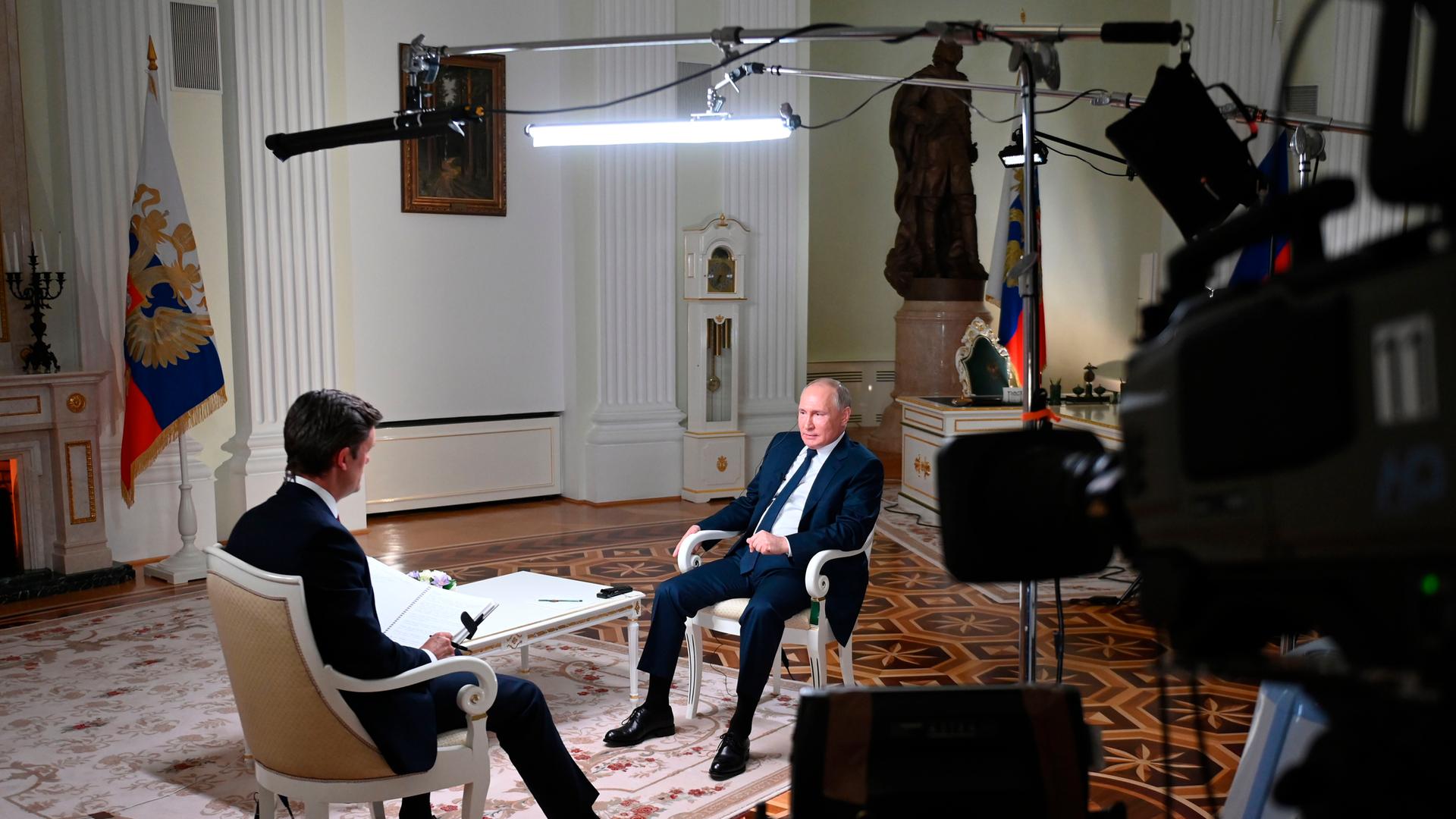 Wladimir Putin im Interview mit einem NBC-Journalisten