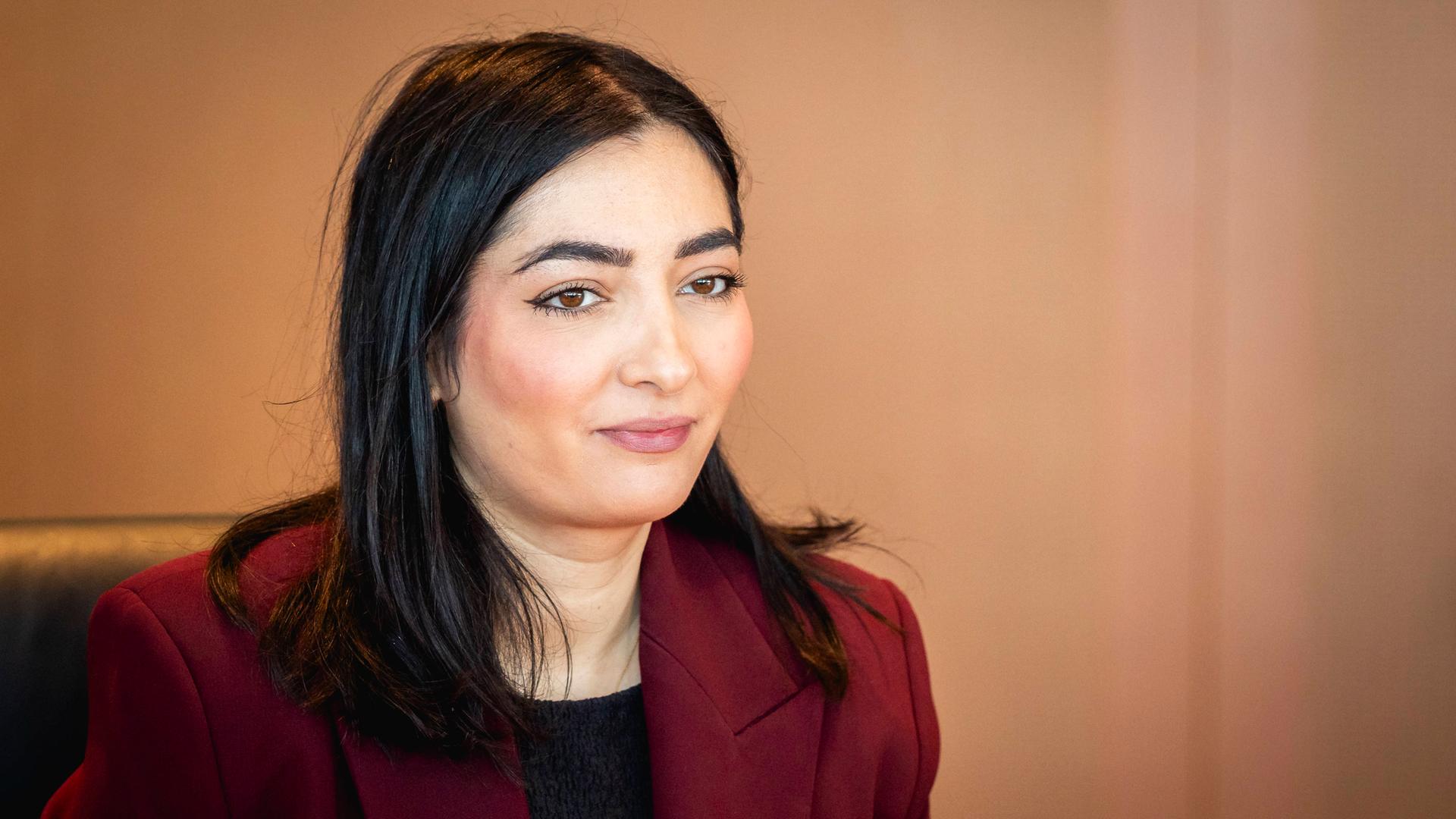 Die Ministerin für wirtschaftliche Zusammenarbeit und Entwicklung, Reem Alabali Radovan (SPD), vor einer Kabinettssitzung