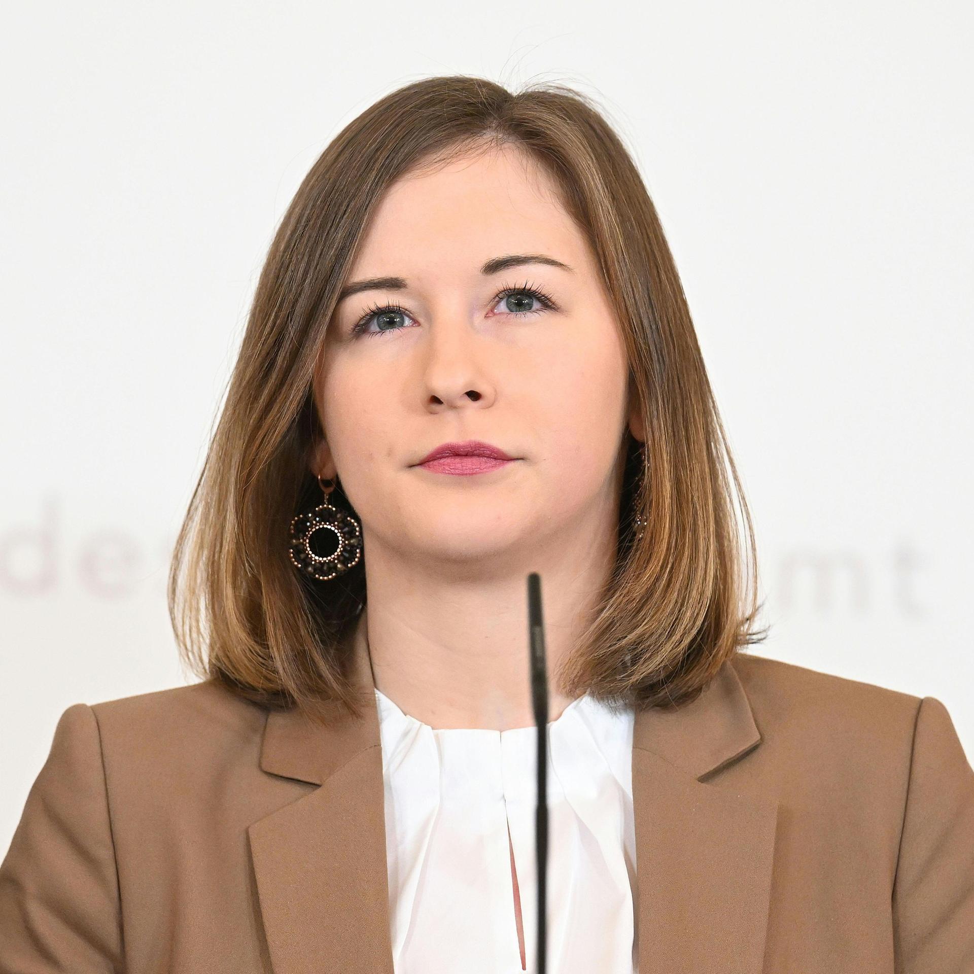 Die österreichische Integrationsministerin Claudia Bauer (ÖVP) im Porträt