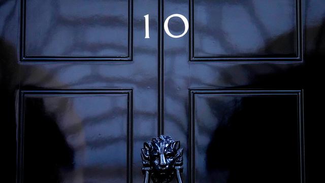 Die Tür zum Regierungssitz des britischen Premierministers in der Downing Street 10 in London. 