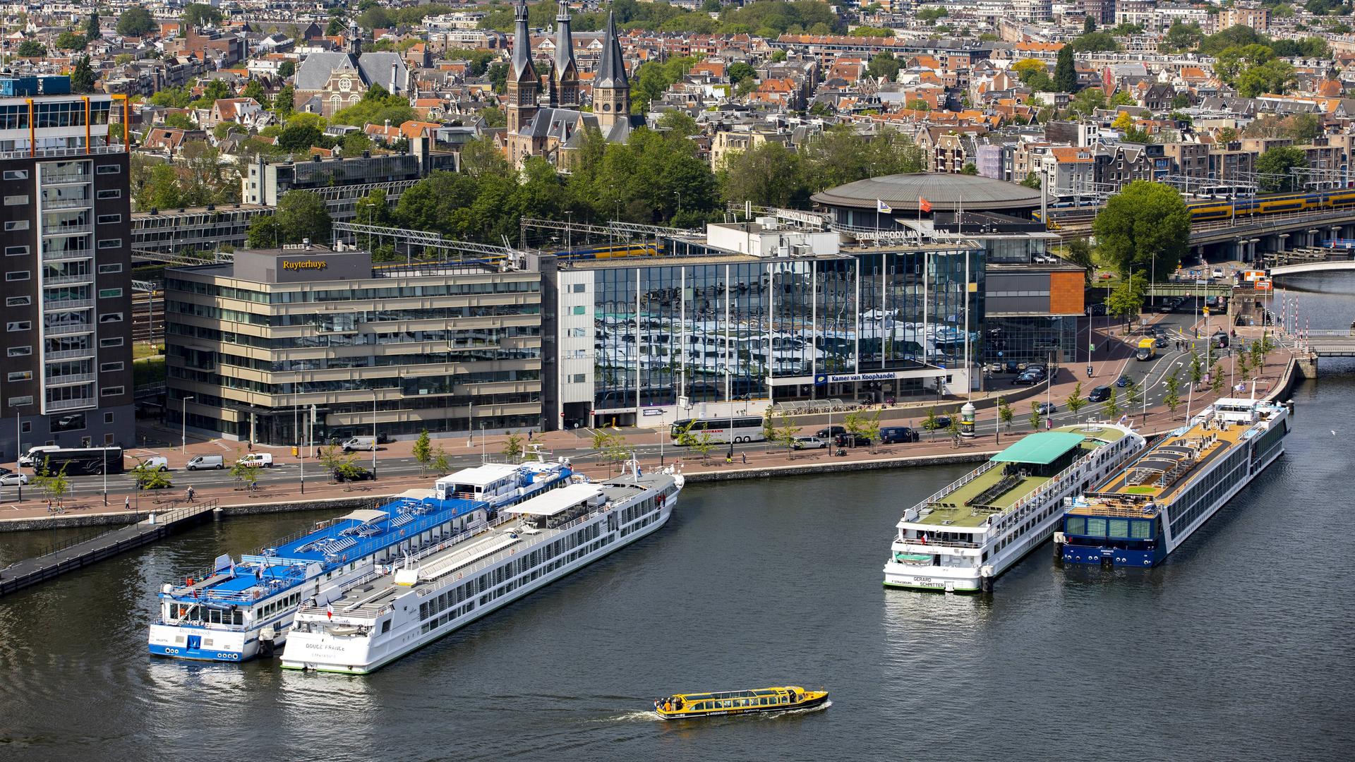 Amsterdam - Stadt will Hälfte der Flusskreuzfahrtschiffe verbannen