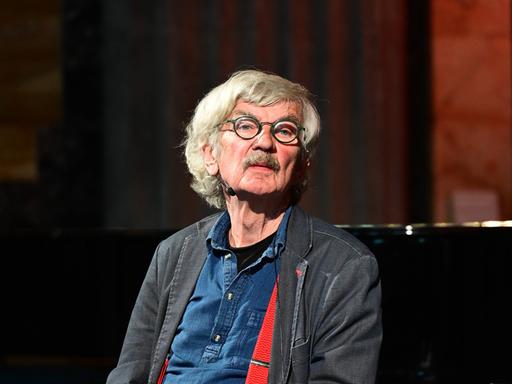 Christoph Hein bei einer Lesung zu seinem neuen Roman Das Narrenschiff im Rahmen der Literaturtage an der Neiße im Kulturforum Görlitzer Synagoge.