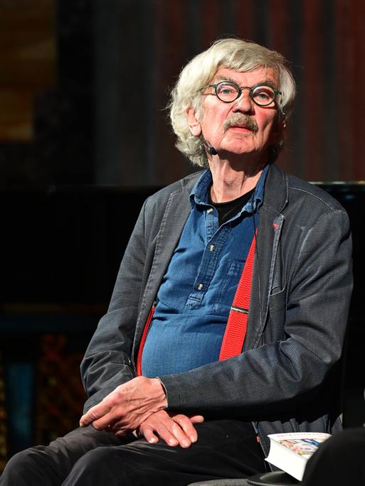 Christoph Hein bei einer Lesung zu seinem neuen Roman Das Narrenschiff im Rahmen der Literaturtage an der Neiße im Kulturforum Görlitzer Synagoge.