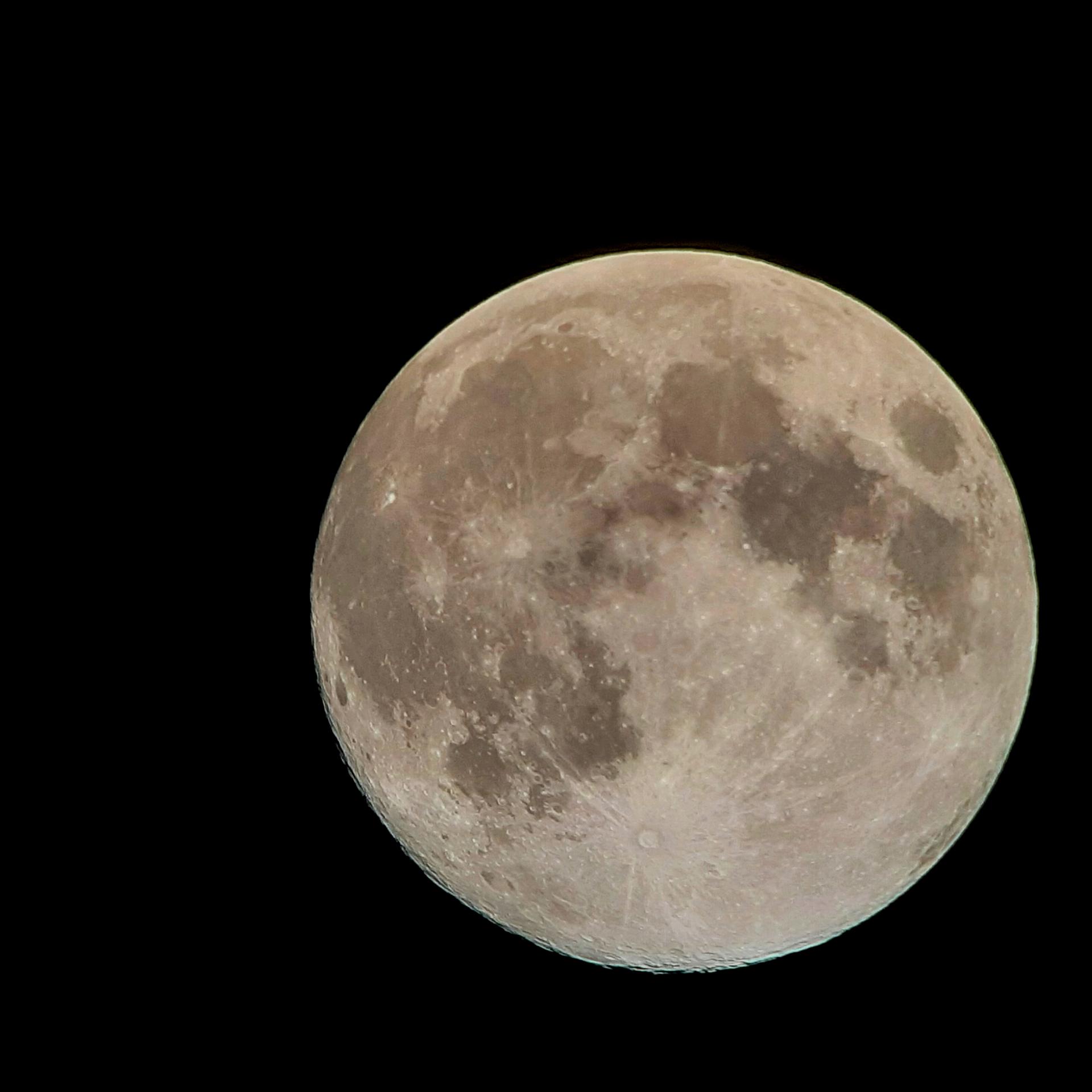 Supermond? - Der Super-Mega-Durchschnittsvollmond