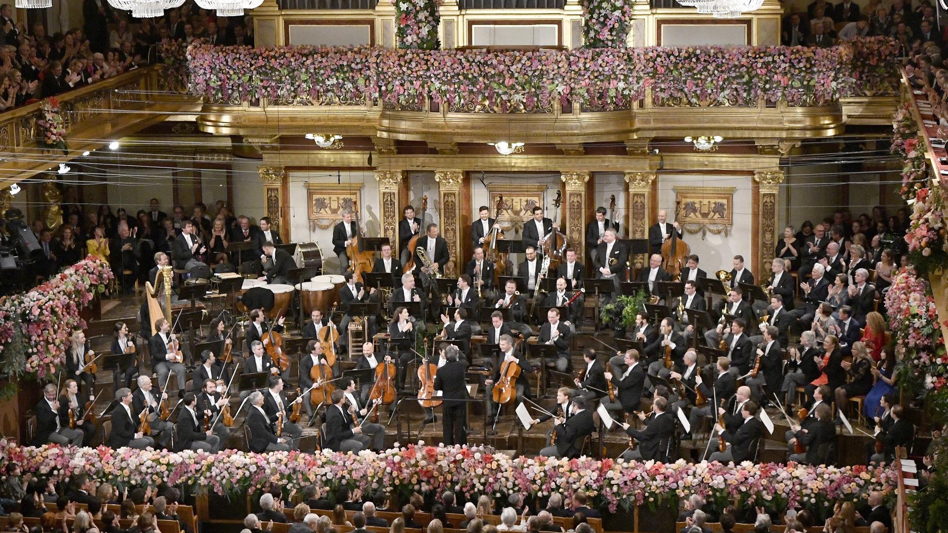 Der italienische Dirigent Riccardo Muti dirigiert zum ersten Mal das Neujahrskonzert der Wiener Philharmoniker am 01. Januar 2018 in Wien.