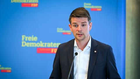 Der FDP-Politiker Marcus Faber spricht auf dem Landesparteitag in Sachsen-Anhalt.